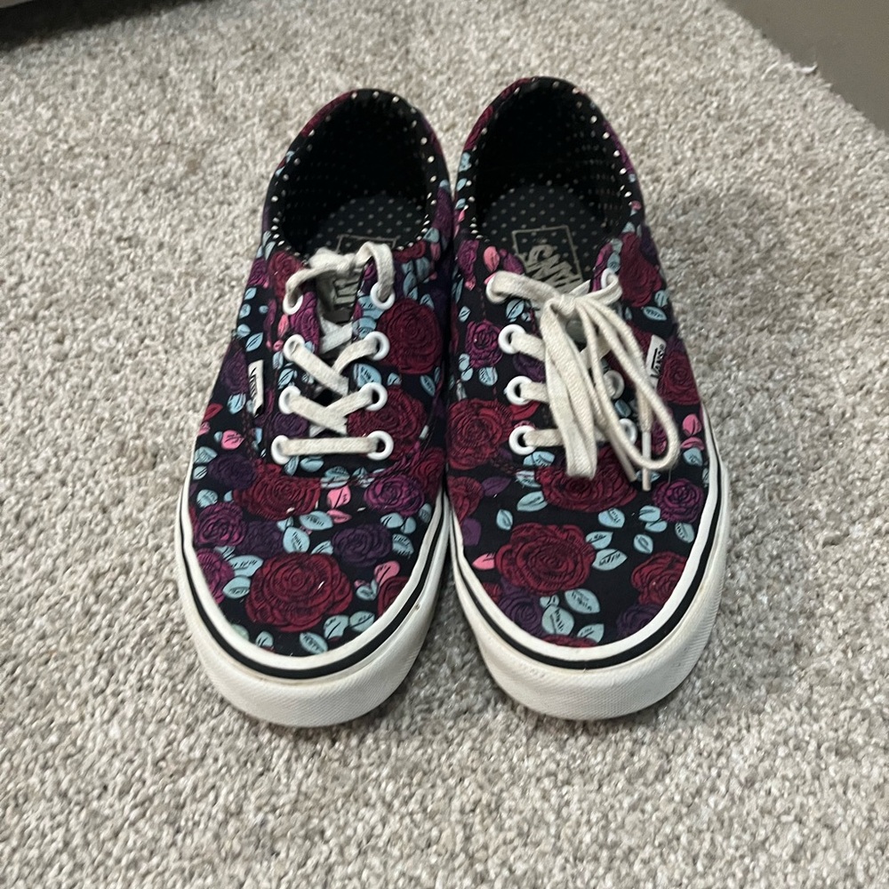 Women’s Vans Doheny Sneakers with floral rose pattern